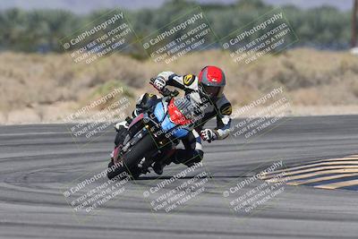 media/Oct-13-2025-Moto Forza (Mon) [[a66d839500]]/3-B Group/Session 3 (Turn 16)/